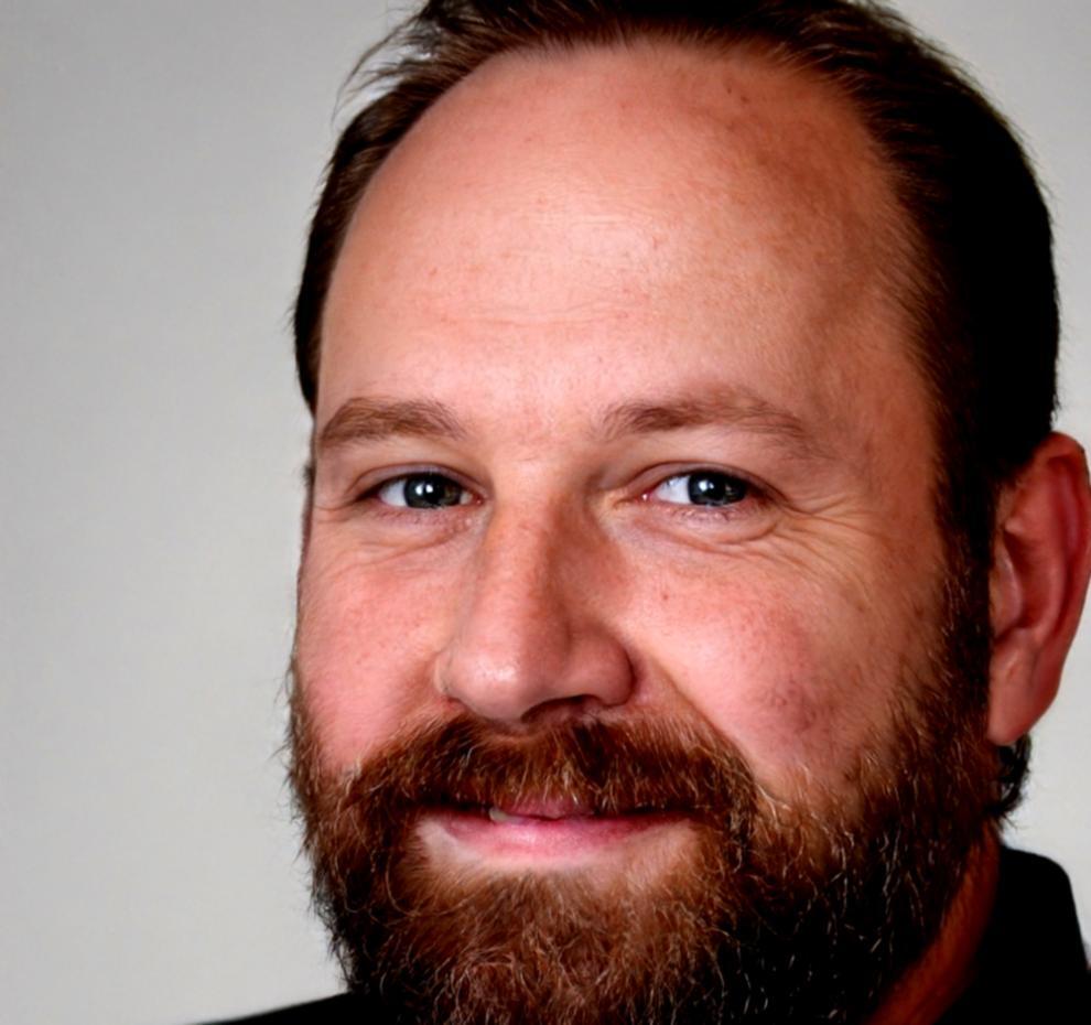 Financial education expert and program instructor